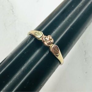 EUC Vintage 10k Two Toned Yellow & Rose Gold Rose Ring